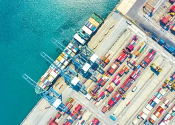 قطر تعزز تصنيفها العالمي للخدمات اللوجستية من خلال تنفيذ هذه المشاريع