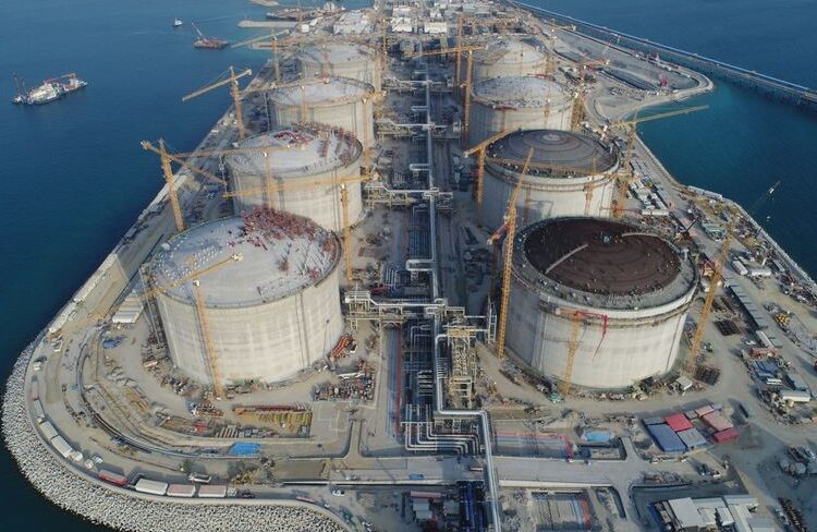 الكويت تعلن عن كشف نفطي ضخم باحتياطيات 3.2 مليار برميل