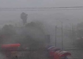 بالفيديو – وسط انتشار الدمار.. الإعصار بيريل يضرب جامايكا