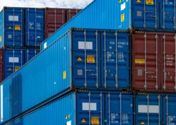 صادرات الأردن من محضرات الصيدلة والألبسة تتجاوز 830 مليون دينار خلال 5 أشهر