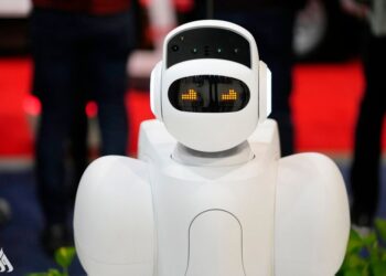 صناعة روبوت يمتلك دماغا بشريا