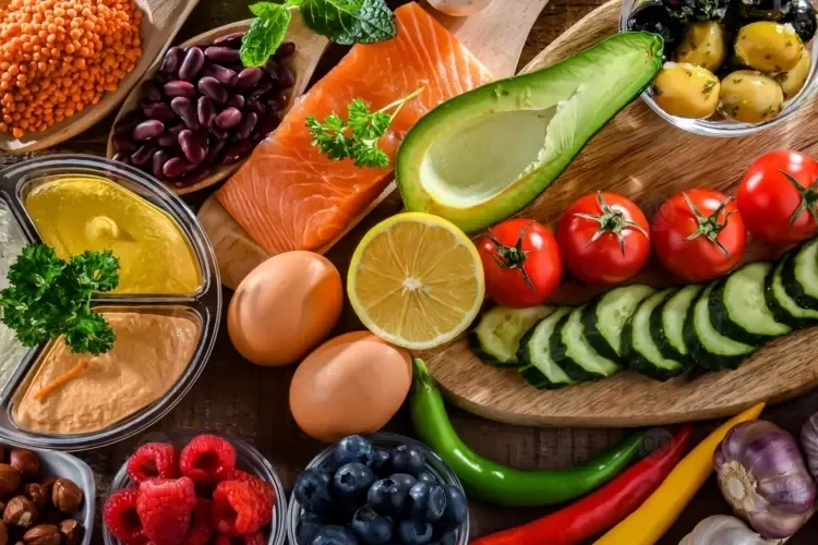 خبراء الصحة: تنويع الطعام يقلل من خطر الإصابة بالسرطان