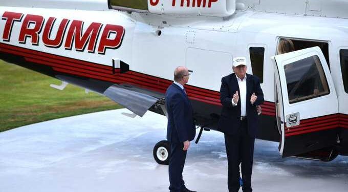 مشاكل ميكانيكية في طائرة ترامب وهبوط اضطراري