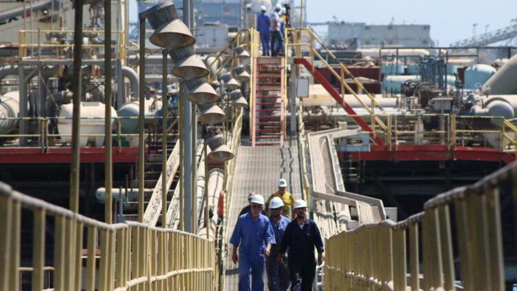 العراق: زيادة في إنتاج الغاز واستثمار المصاحب لدعم تجهيز الكهرباء