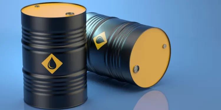 توقعات بتقلبات أكبر لأسعاره.. النفط يهبط إلى أدنى مستوى في 8 أشهر