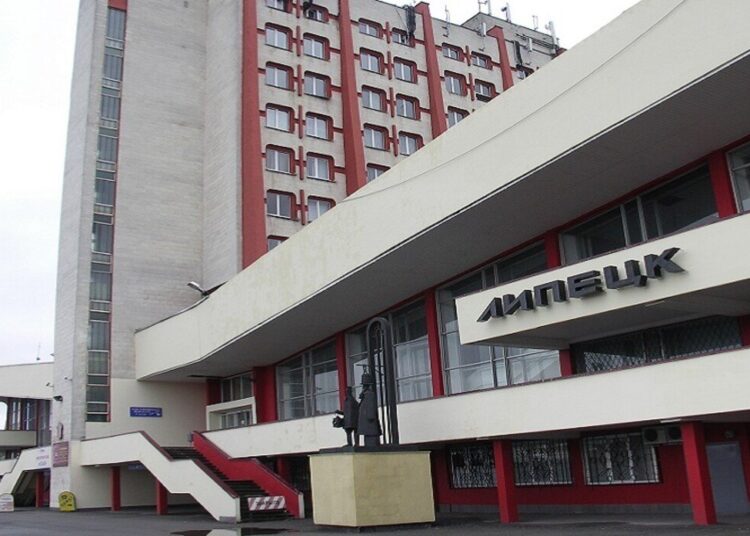 روسيا.. انفجارات وإخلاء عدة بلدات بعد هجوم مكثف بمسيرات أوكرانية