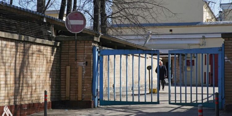 احتجاز رهائن داخل سجن في روسيا وأنباء عن سقوط ضحايا