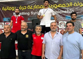 منافسات قوية ببطولة الجمهورية للمصارعة لفئتي الرجال والشباب