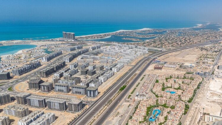 مصر.. خبير اقتصادي يحذر من انفجار الفقاعة العقارية ويحدد 3 وسائل لمنعه