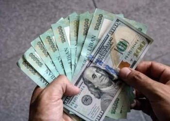 تطبيق في لبنان يمنحك دولارات .. شكوك كبيرة حوله