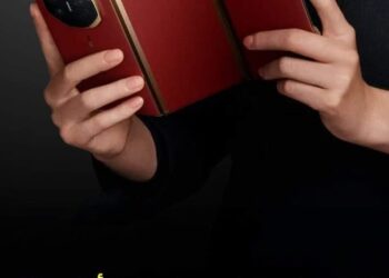 شركة هواوي تعلن عن إصدارها أول هاتف ثلاثي الطي في العالم