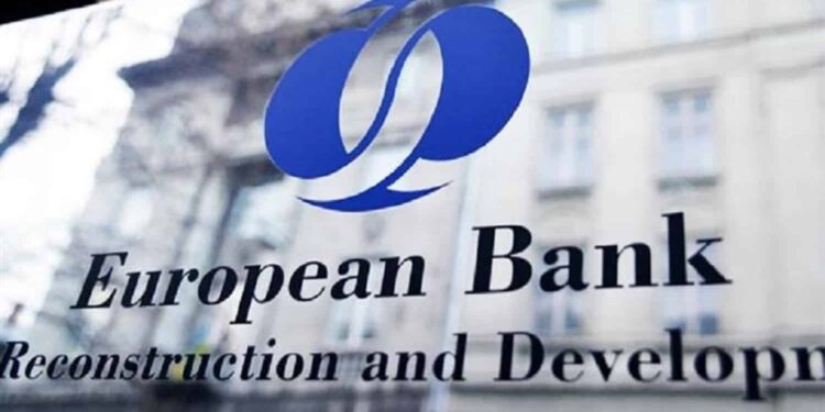 أزمة الطاقة تدفع البنك الأوروبي لخفض توقعات نمو اقتصاد مصر