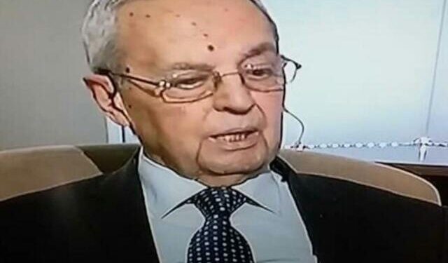 برسم الامين العام لجامعة الدول العربية