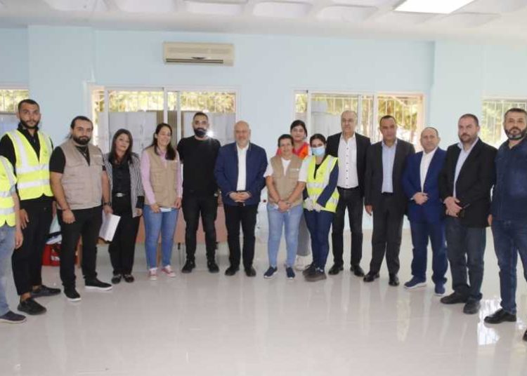 الأبيض يجول على مراكز الرعاية والإيواء في إقليم الخروب ويعلن عن إطلاق خدمات الطوارئ للنازحين