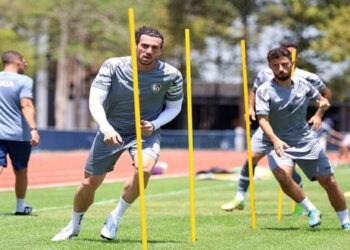 منتخب سورية الأول لكرة القدم ينهي استعداداته لملاقاة نظيره الطاجيكي في افتتاح بطولة كأس ملك تايلاند