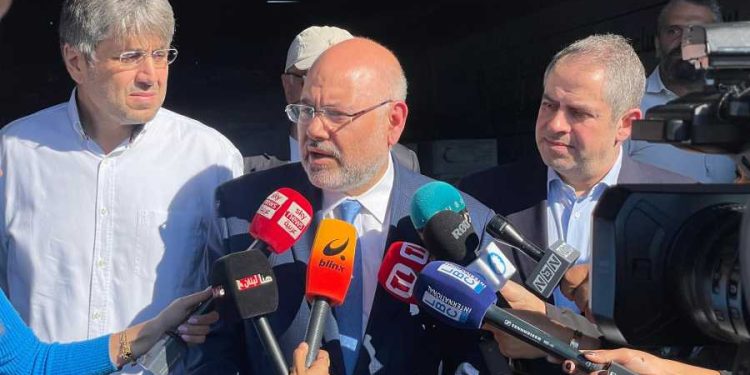 الأبيض في استقبال سفينة مساعدات إماراتية: نقدّر دعمها