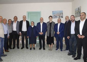 الأبيض اختتم جولته في إقليم الخروب منوها بما أظهره اللبنانيون من تضامن