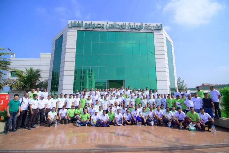 اليمن.. يوم العطاء السنوي لمجموعة هائل سعيد أنعم وشركاه يزين الشوارع ويخفف آلام المرضى والأيتام بمشاركة مئات الموظفين