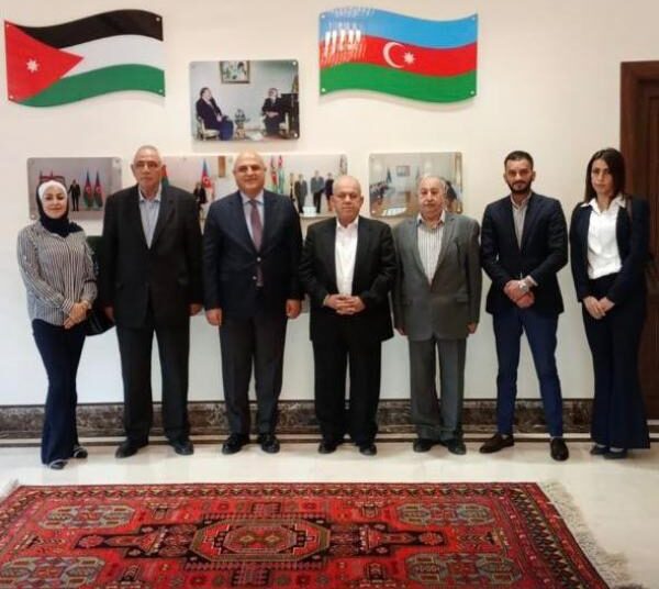 مباحثات اردنية اذربيجانية لتبادل الخبرات في القطاع الزراعي