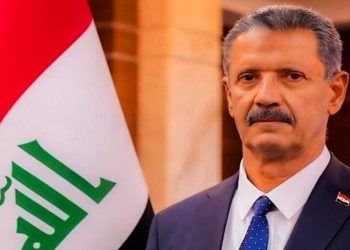 العراق يعلن التوقيع على 14 عقدا لتطوير حقول نفطية وغازية