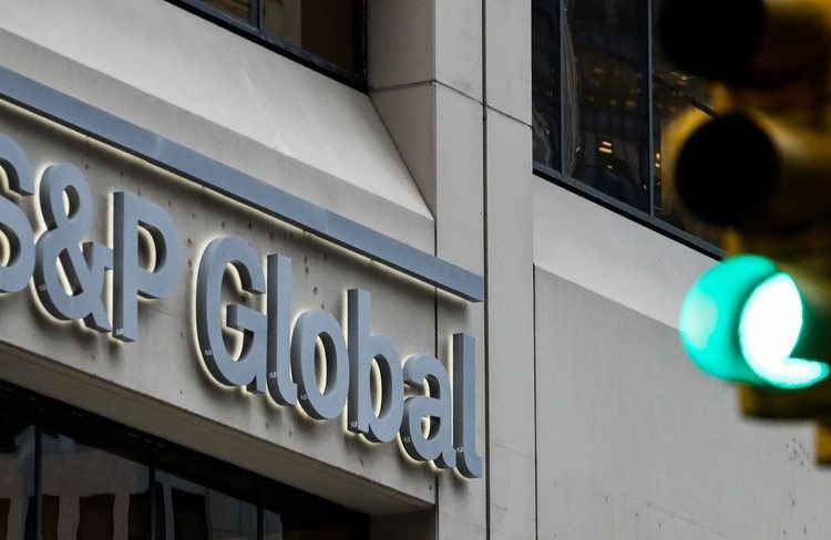 وكالة تصنيف دولية تقول بأن بنوك الخليج قد تواجه أعباء كبيرة حال اتسع الصراع بالمنطقة