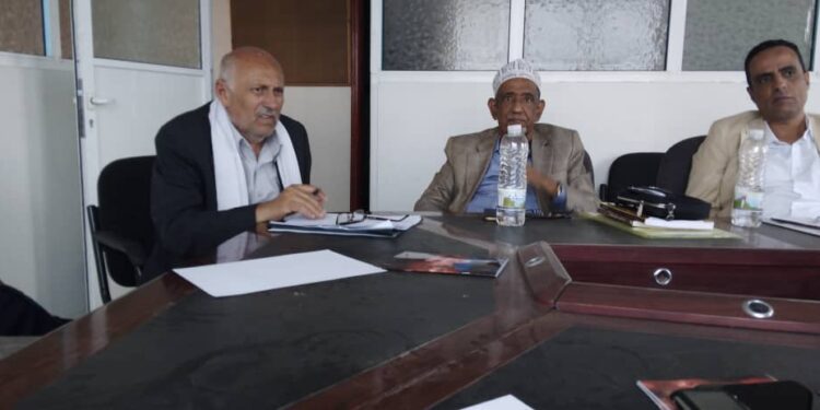 اليمن.. جمعية الحديدة التنموية تعقد اجتماعا لها برئاسة شماخ .