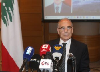 هل البستاني هو الخيار الثالث لرئاسة الجمهورية؟