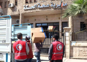 الهلال الأحمر يقدم شحنة أدوية وتجهيزات طبية لمديرية صحة الحسكة ‏