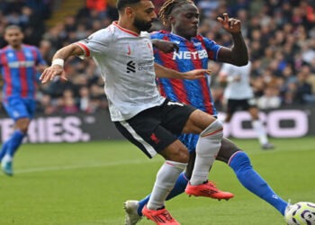 ليفربول يحافظ على صدارة الدوري الإنكليزي بفوزه على كريستال بالاس