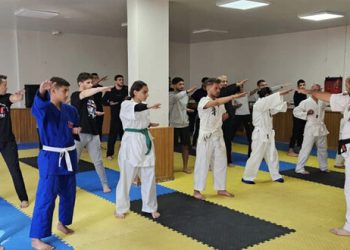 اختتام دورة التدريب والتحكيم برياضة الكيوكوشنكاي