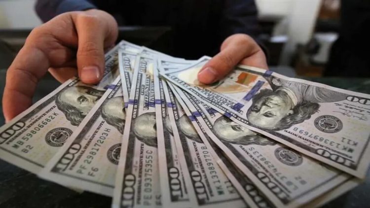 وكالة تصنيف دولية تصدر توقعات بشأن الاقتصاد المصري.. فماذا حمل في طياته؟!