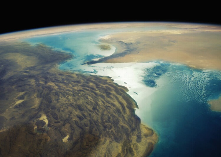 توجه إيراني لإنشاء أطول نفق بحري في العالم مع دولة خليجية