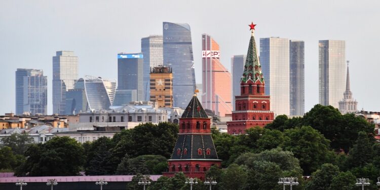 التعاون التصديري بين موسكو وسلطنة عمان في أوج نموه