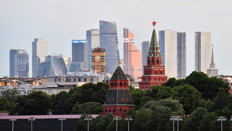 التعاون التصديري بين موسكو وسلطنة عمان في أوج نموه