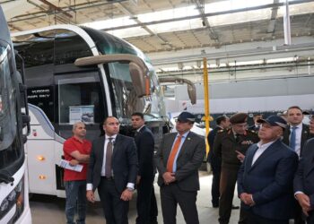 مصر تعيد افتتاح شركة النصر للسيارات وتستهدف 20 ألف سيارة سنويا