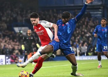 أرسنال يتعادل مع تشيلسي في قمة الدوري الإنكليزي