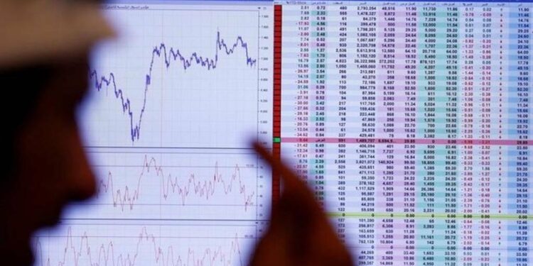 خبراء اقتصاد يوضحون كيفية تحركات البورصات العربية في آخر شهر من 2024؟