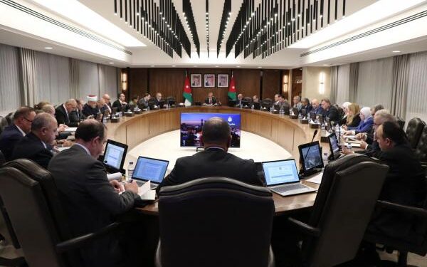 إجراءات أردنية لتحسين معيشة المواطنين وخبير اقتصادي يقول بأنها غير كافية!!