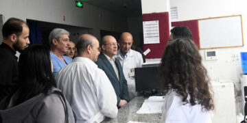 وزير الصحة خلال تفقده مشفى المجتهد: المنظومة الصحية صامدة ومتماسكة وتقوم بدورها رغم الحصار والضغوط