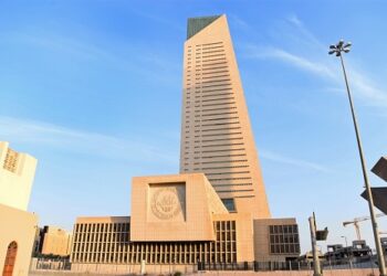 ودائع القطاع الخاص في الكويت بالدينار 19.3 ضعف إيداعاته الأجنبية