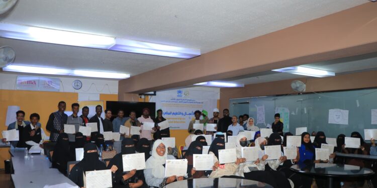 صنعاء.. اختتام برنامجين تدريبيين حول ريادة الأعمال والتعليم المالي لعدد من اللاجئين