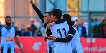 اليمن.. الاتصالات1 وبنك اليمن الدولي يكملان عقد نصف نهائي بطولة الشركات الثامنة لكرة القدم السباعية