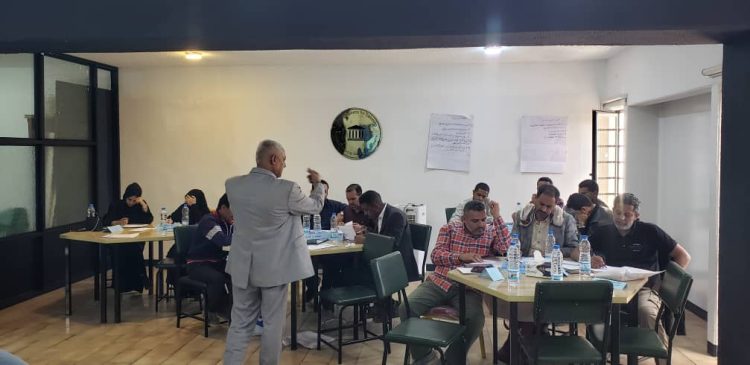 اليمن.. صندوق تنمية المهارات يختتم برنامجا تدريبيا في خدمة العملاء بالتعاون مع معهد يمن بزنس