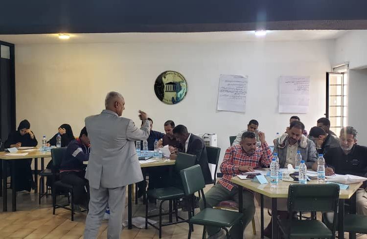 اليمن.. صندوق تنمية المهارات يختتم برنامجا تدريبيا في خدمة العملاء بالتعاون مع معهد يمن بزنس