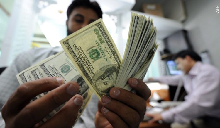 بينها لبنان.. أكثر 10 دول عربية استفادة من تحويلات المغتربين في 2024