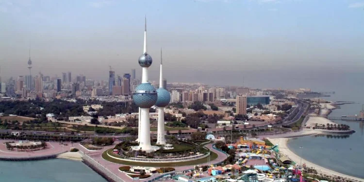 الكويت: مرسوم بتمديد السحب من الاحتياطي العام لعامين إضافيين