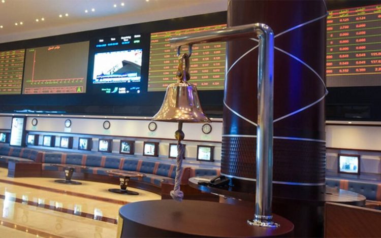 الرسوم الجمركية الأمريكية تلقي بظلالها القاتمة على 6 بنوك عمانية مدرجة في بورصة مسقط