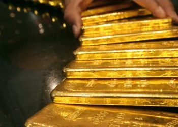 مخاوف الرسوم الجمركية تدفع الذهب إلى قمة جديدة