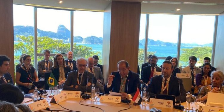 مصر تأمل في حلول مبتكرة من “بريكس” لأزمة الديون العالمية