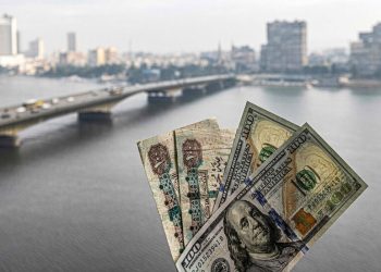 الجنيه المصري تخطى مرحلة الضغوط.. فكم سيكون سعره أمام الدولار؟